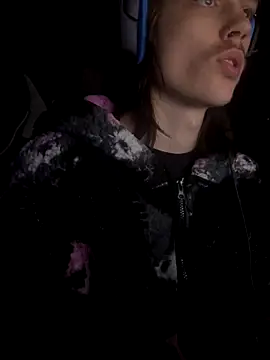 DkAuxier1 online show from December 15, 1:43 am