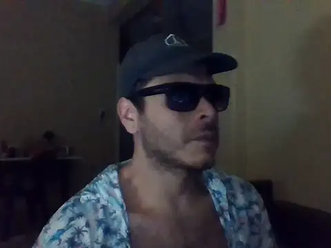 Snapshot of antagonista90 chatting on December 17, 12:49 am antagonista90 online show from December 17, 12:49 am