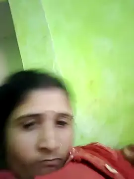 Snapshot of Sonamhot743 chatting on December 2, 5:35 am Sonamhot743 online show from December 2, 5:35 am