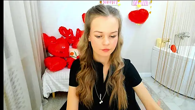 MidnighteAura online show from February 9, 6:34 pm