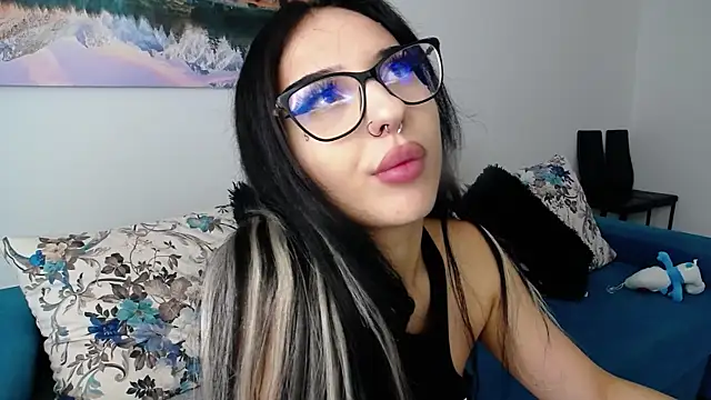 Snapshot of RavenFoxxy chatting on July 26, 7:04 am RavenFoxxy online show from July 26, 7:04 am