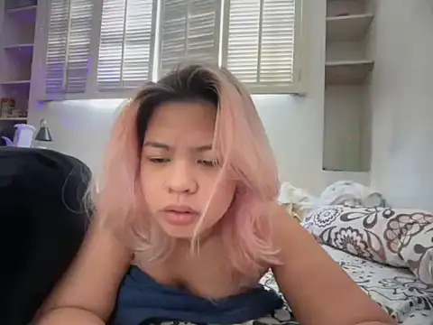 Snapshot of Tina_Slick chatting on May 22, 2:51 am Tina Slick online show from May 22, 2:51 am
