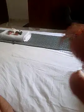 Snapshot of imurnee chatting on December 3, 9:29 am imurnee online show from December 3, 9:29 am