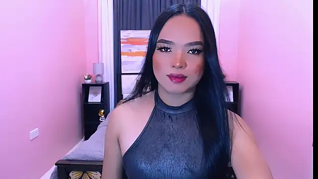 Fantacyloverr online show from March 18, 1:14 pm