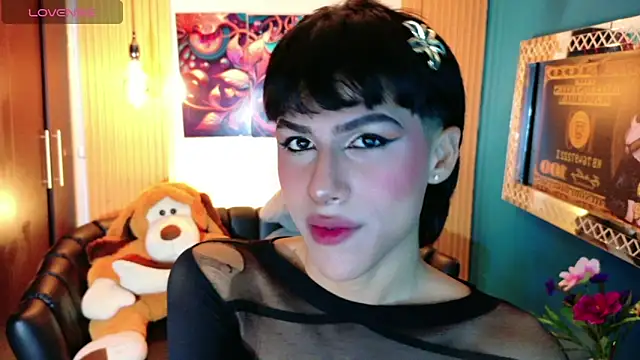 Snapshot of StormLuxX chatting on May 22, 1:06 pm StormLuxX online show from May 22, 1:06 pm