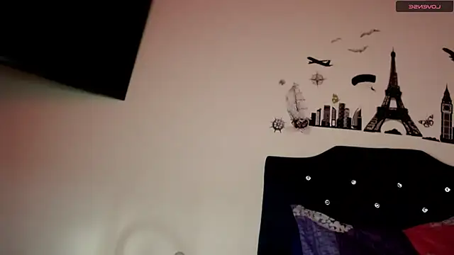 Snapshot of MisNicol chatting on December 22, 9:34 pm MisNicol online show from December 22, 9:34 pm