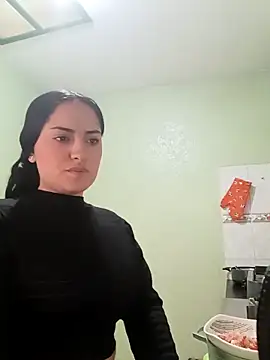 Snapshot of MisNicol chatting on February 4, 9:53 pm MisNicol online show from February 4, 9:53 pm