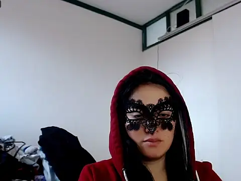 Snapshot of MisNicol chatting on February 16, 9:22 pm MisNicol online show from February 16, 9:22 pm