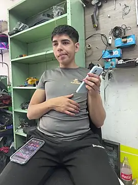 Snapshot of Johan_stick chatting on December 4, 5:21 pm Johan stick online show from December 4, 5:21 pm