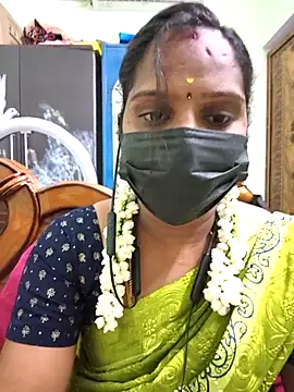 Snapshot of Tamil_Pallavi chatting on May 9, 5:29 pm Tamil Pallavi online show from May 9, 5:29 pm