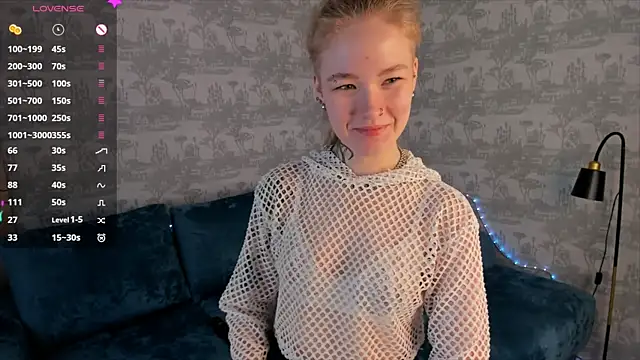 Snapshot of MaireLanda chatting on June 22, 4:31 am MaireLanda online show from June 22, 4:31 am