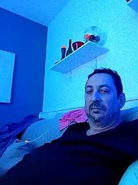 FocussedFreckle online show from December 3, 12:29 am