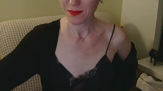 AuroraAG online show from April 25, 11:02 am