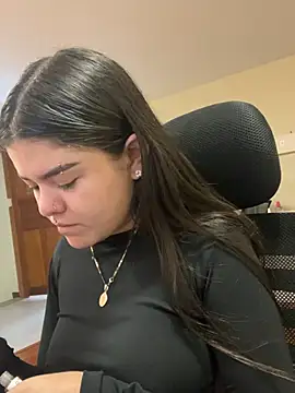 Camila Duarte2 online show from February 28, 1:45 pm