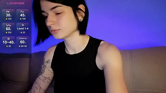 lololozhechka online show from January 9, 7:15 pm