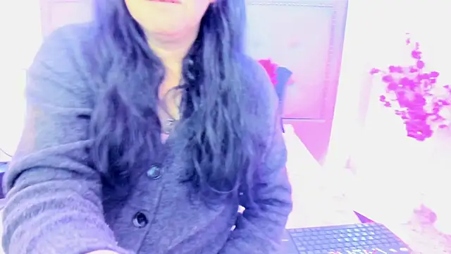 Andre cloefoxx  online show from February 18, 3:13 am