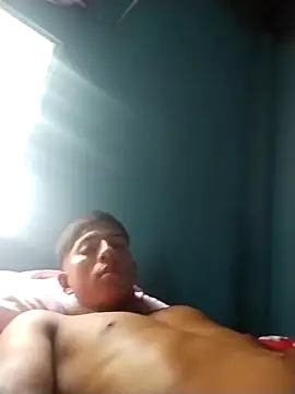 Snapshot of Manuelp0203 chatting on March 29, 7:36 pm Manuelp0203 online show from March 29, 7:36 pm