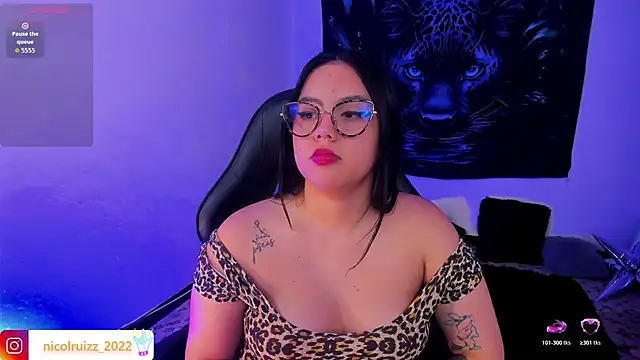 Snapshot of Nicolle_Ruizz chatting on June 4, 10:27 pm Nicolle Ruizz online show from June 4, 10:27 pm