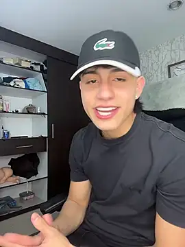 Lander Cruz online show from February 5, 8:02 pm