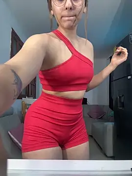 Snapshot of MollyZanderbond chatting on December 2, 9:43 pm MollyZanderbond online show from December 2, 9:43 pm