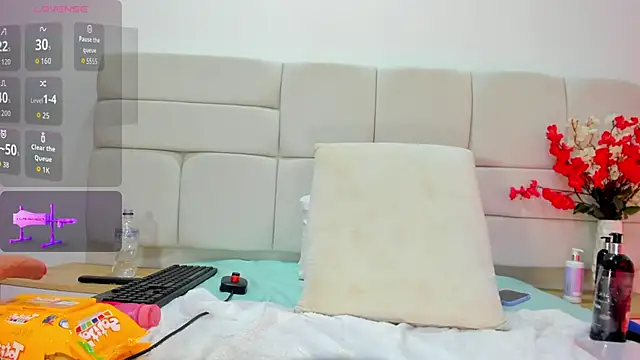 MajoLinares online show from February 19, 7:32 pm