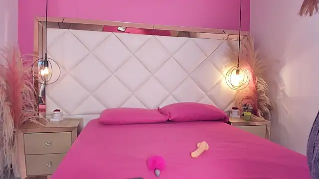 KeylaDolse online show from December 15, 6:01 pm