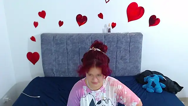 hottie couplee online show from June 11, 11:47 pm