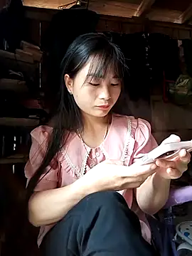 Maiphu34 online show from April 25, 2:14 am