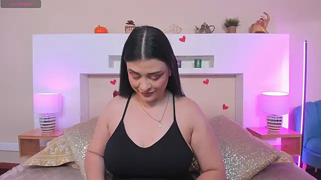 Snapshot of AnikaRomanoff_ chatting on May 2, 3:39 pm AnikaRomanoff online show from May 2, 3:39 pm