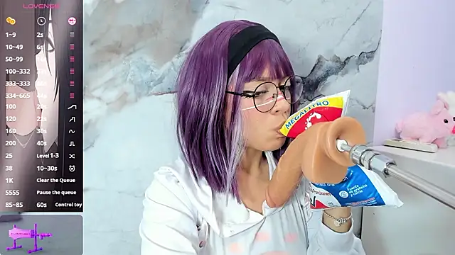 Snapshot of sofia_shadow_ chatting on March 5, 3:57 am sofia shadow online show from March 5, 3:57 am