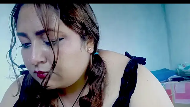 Snapshot of valeria-got chatting on December 5, 2:03 pm valeria-got online show from December 5, 2:03 pm