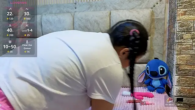 Snapshot of ValeryMorales chatting on December 16, 3:44 am ValeryMorales online show from December 16, 3:44 am