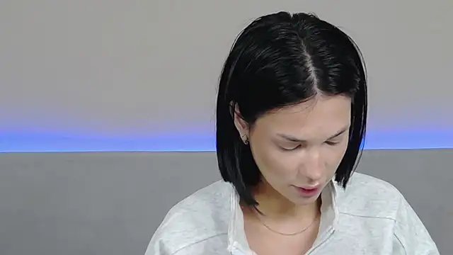 RachaelMils online show from April 30, 3:46 am
