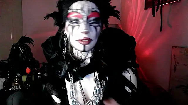 Snapshot of EmpressMorrigan chatting on December 23, 10:46 am EmpressMorrigan online show from December 23, 10:46 am