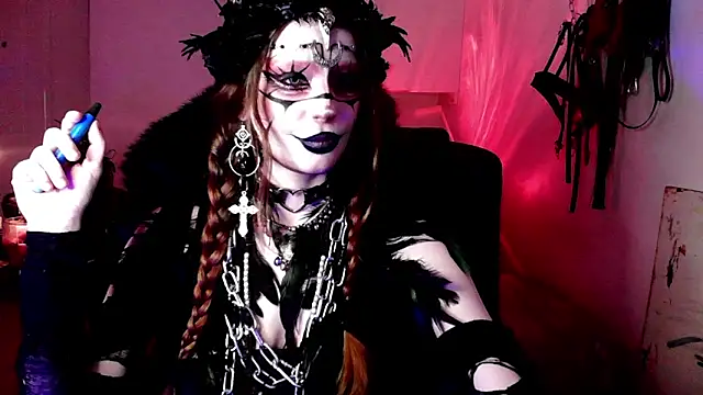 Snapshot of EmpressMorrigan chatting on January 13, 1:27 pm EmpressMorrigan online show from January 13, 1:27 pm