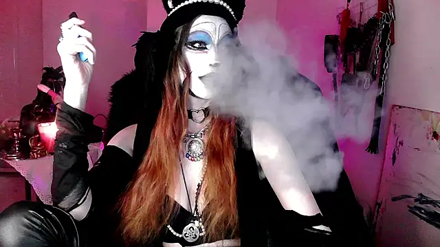 Snapshot of EmpressMorrigan chatting on February 8, 2:09 pm EmpressMorrigan online show from February 8, 2:09 pm