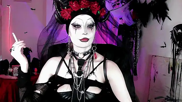 Snapshot of EmpressMorrigan chatting on March 14, 11:26 am EmpressMorrigan online show from March 14, 11:26 am