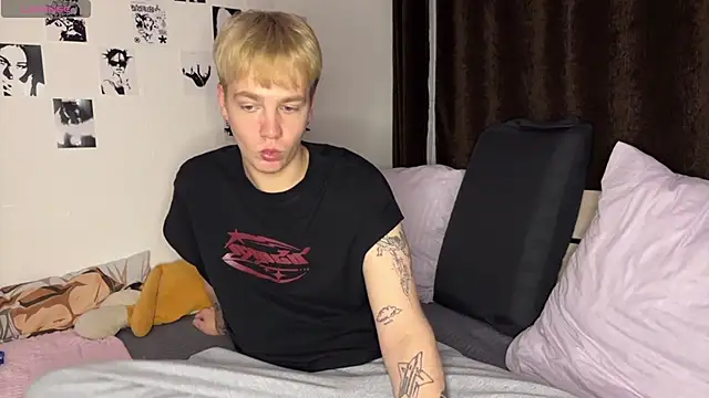 Snapshot of olivertasty2 chatting on December 4, 6:16 pm olivertasty2 online show from December 4, 6:16 pm