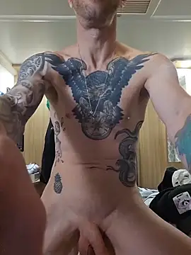 Snapshot of scotbhoyscott chatting on December 16, 11:43 pm scotbhoyscott online show from December 16, 11:43 pm