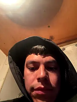 Snapshot of Imnotabatman45 chatting on December 4, 12:36 pm Imnotabatman45 online show from December 4, 12:36 pm