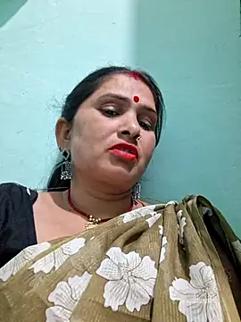 Snapshot of Your-shreya143 chatting on June 2, 11:23 am Your-shreya143 online show from June 2, 11:23 am