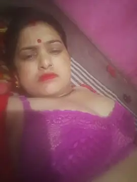 Snapshot of Your-shreya143 chatting on June 26, 10:14 pm Your-shreya143 online show from June 26, 10:14 pm