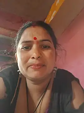 Snapshot of Your-shreya143 chatting on July 7, 8:40 am Your-shreya143 online show from July 7, 8:40 am