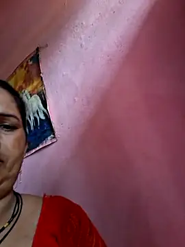 Snapshot of Your-shreya143 chatting on July 20, 7:33 am Your-shreya143 online show from July 20, 7:33 am