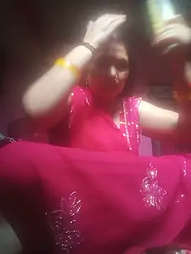 Snapshot of Your-shreya143 chatting on July 21, 5:54 am Your-shreya143 online show from July 21, 5:54 am