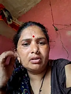 Snapshot of Your-shreya143 chatting on July 27, 9:49 am Your-shreya143 online show from July 27, 9:49 am