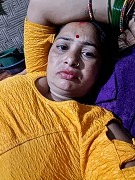 Snapshot of Your-shreya143 chatting on August 6, 11:50 pm Your-shreya143 online show from August 6, 11:50 pm