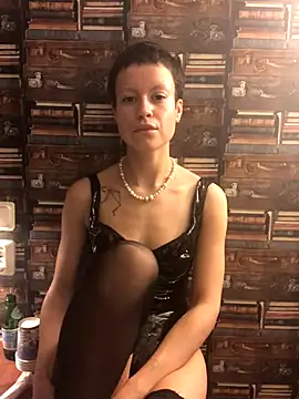 YoungDutchRuby online show from December 3, 2:48 pm