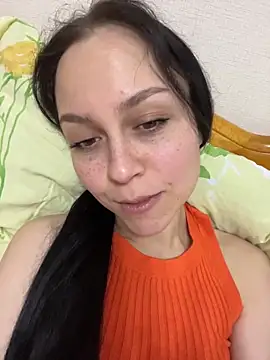 Snapshot of MonicaMercer chatting on April 21, 9:04 am MonicaMercer online show from April 21, 9:04 am
