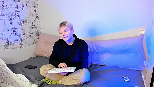 Snapshot of Brian_Mils chatting on December 5, 8:01 am Brian Mils online show from December 5, 8:01 am